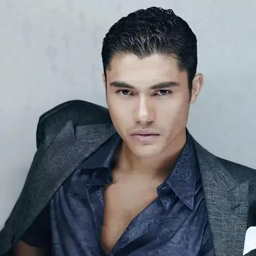 新加坡15个最有型的男人~不服就点进来比一比!