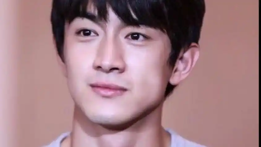 林更新面相分析事业感情