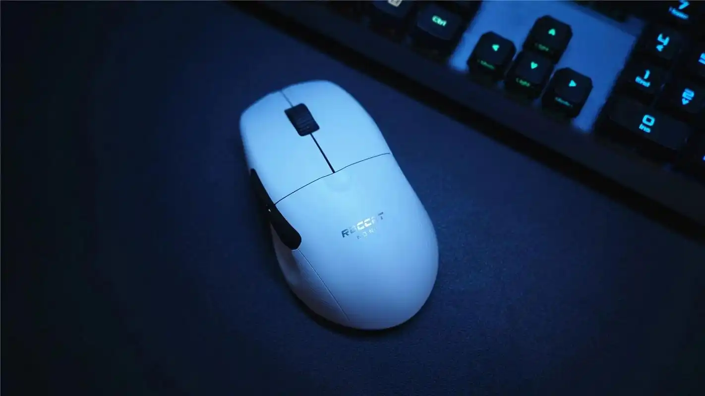 冰豹魔幻豹kone pro air是冰豹kone家族中的首款无线游戏鼠标,优秀的