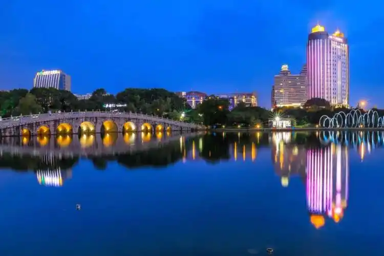 追着阳光去台州天下摄影网山水台州图片展示一城市风光篇新府城椒江