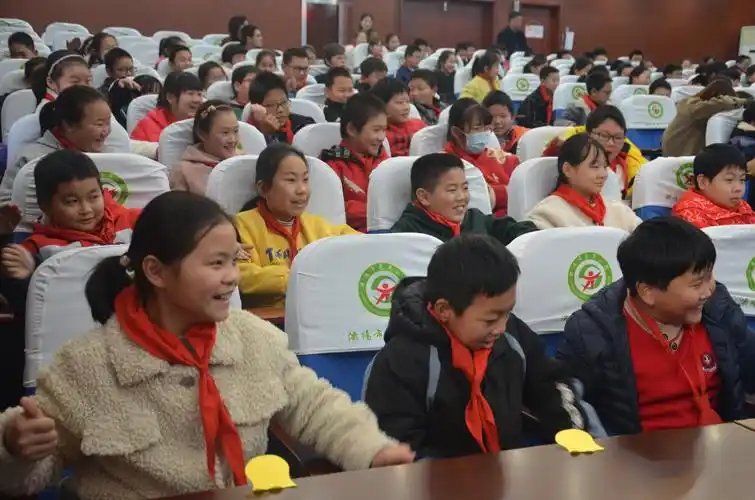面朝旭日赴一场心灵之约溧阳市向日葵心理健康服务站走进东升小学