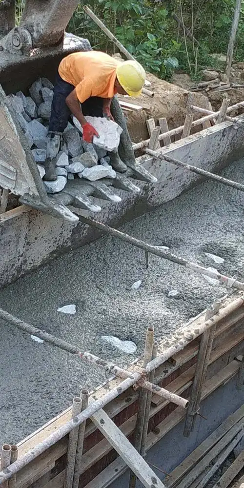 片石混凝土施工监理旁站护脚墙施工k6 485圆管涵施工期待岳西g318改建