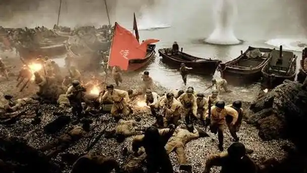 "好咧,解放号也不说话了,直接就往里头摸,他们想要找一找敌人旗舰,好