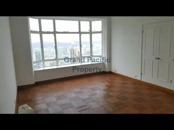 香港山顶白加道43号