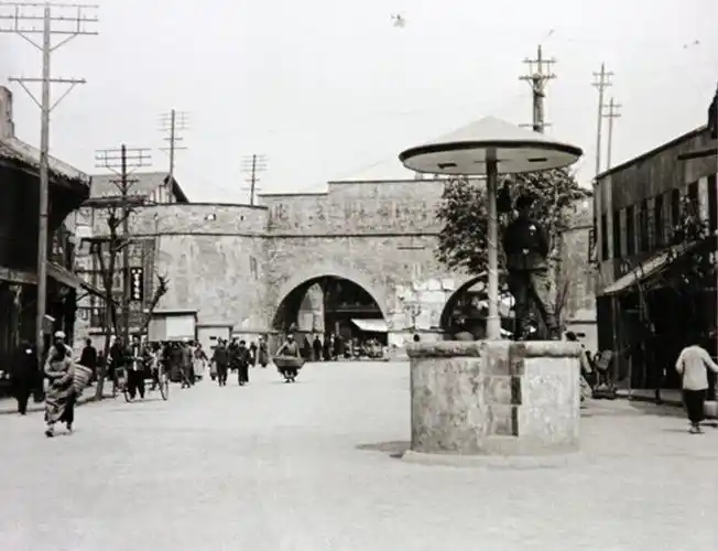 辉煌60年专题《老成都照片》(50年代)