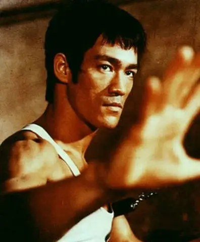 李小龙李小龙是一个神话,是他将中国功夫引向了世界,韩国人同样也非常