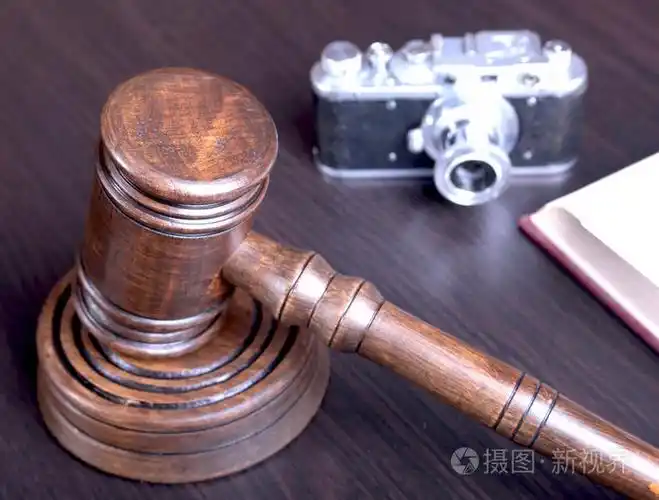 拍卖锤象征权力和决策