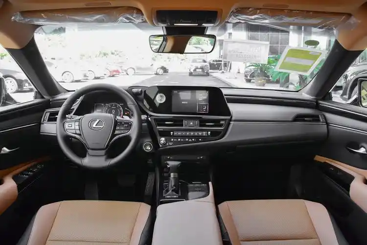 2021款雷克萨斯es200cvt卓越版