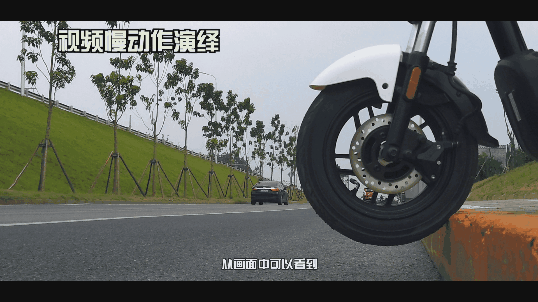 雅迪v1城市体验舒适轻便骑行动力更强