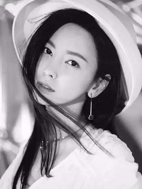 明星照片,明星艺术照,明星个人资料和图片,明星代言费用报价,明星商演