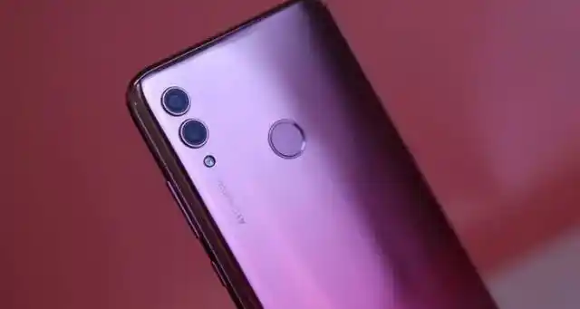 honor10lite是荣耀10青春版手机,对外型号是hry-al00.