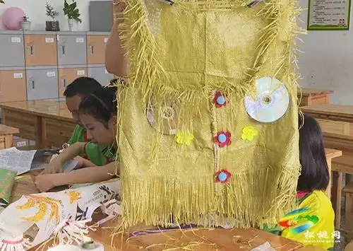 废品变时装 走秀倡环保