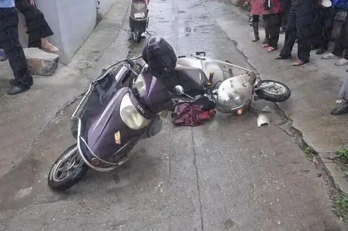 交通事故行政复议申请书模板