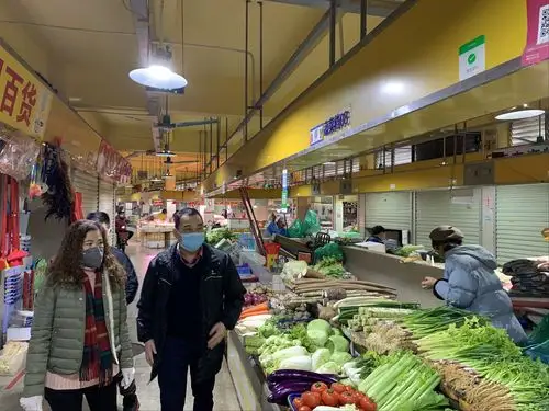 肉菜市场复工,档主市民自觉自我保护_网易订阅