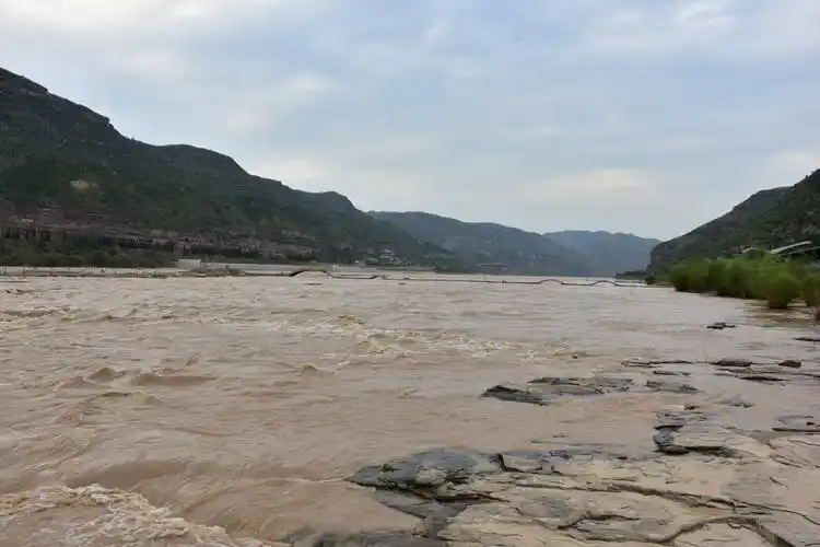 长江中国第一大江,黄河中国第二大河.