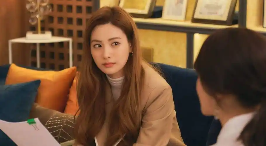 林珍娜和李民基在爱情剧中展现了角色的热情个性_韩雨秀_吴珠_一面