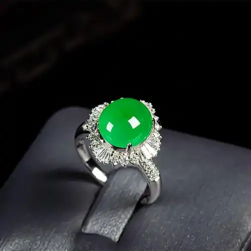 贵人旗舰店的优惠券大全—天然翡翠a货冰种阳绿高档18k金镶嵌女款戒指