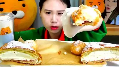 韩国大胃王卡妹,吃老师奶油蛋糕,太解馋了