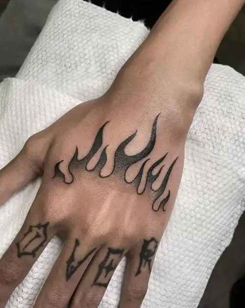 火焰纹身图片_手部纹身图案