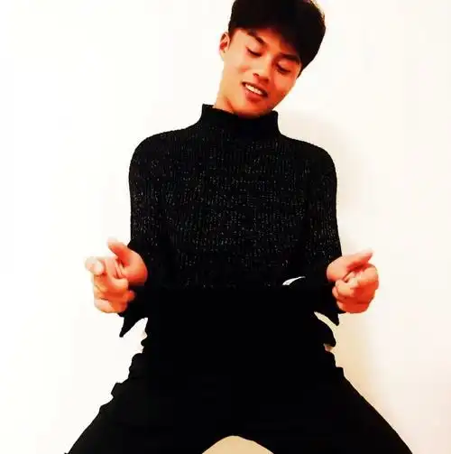 91动作演员仔仔头像