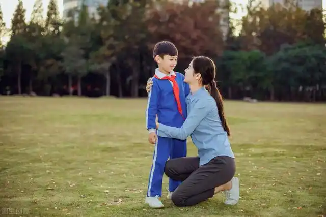 孩子说活着没意思妈妈急于解释却忘了尊重