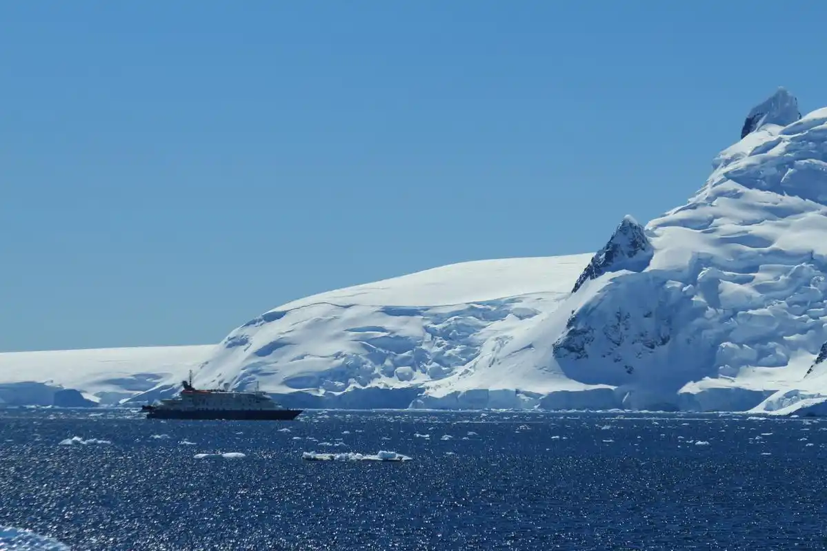 南极发现新菌种,靠"吃空气"生存