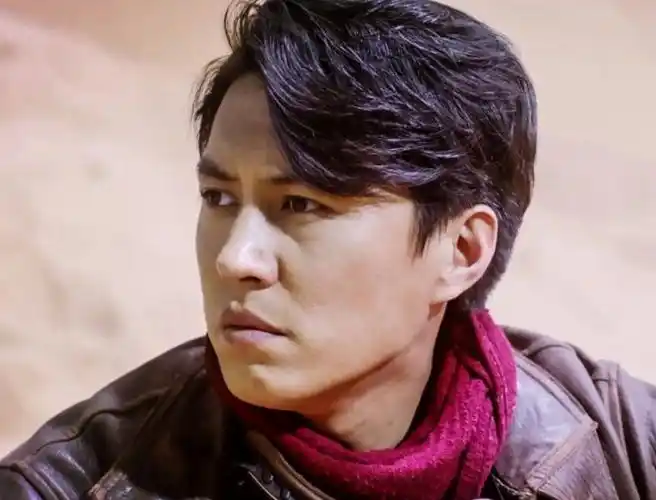 秘杀名单电视剧演员表(《伪装者》后,靳东更好看的谍战剧来了,搭档