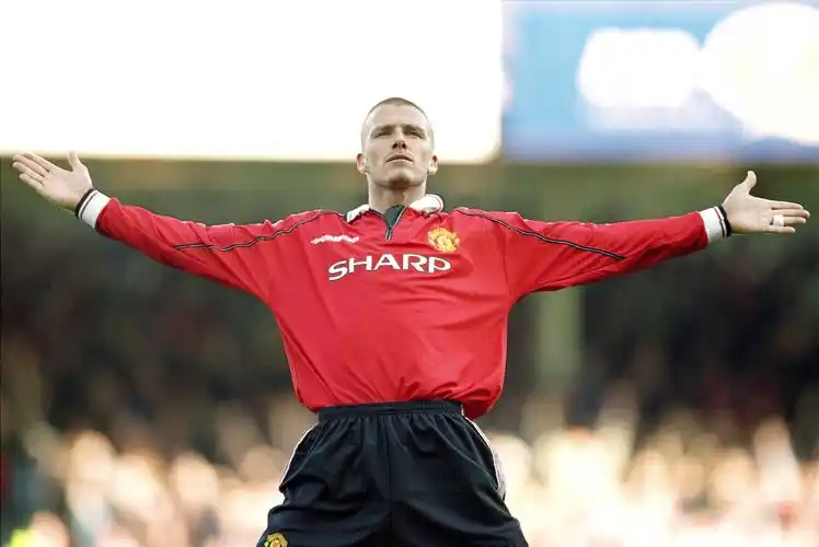 曼联7号传奇与魔咒有国王有小贝有c罗8年来却无人能征服