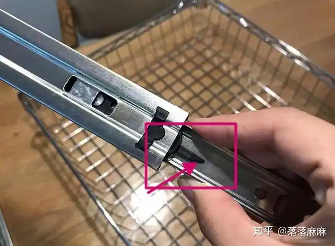 橱柜改造自制拉篮