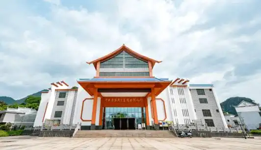 中共广西省工委历史博物馆.粤东会馆.英家六甲街.