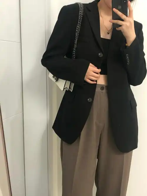170120初秋穿搭必入的单品黑色西装yyds