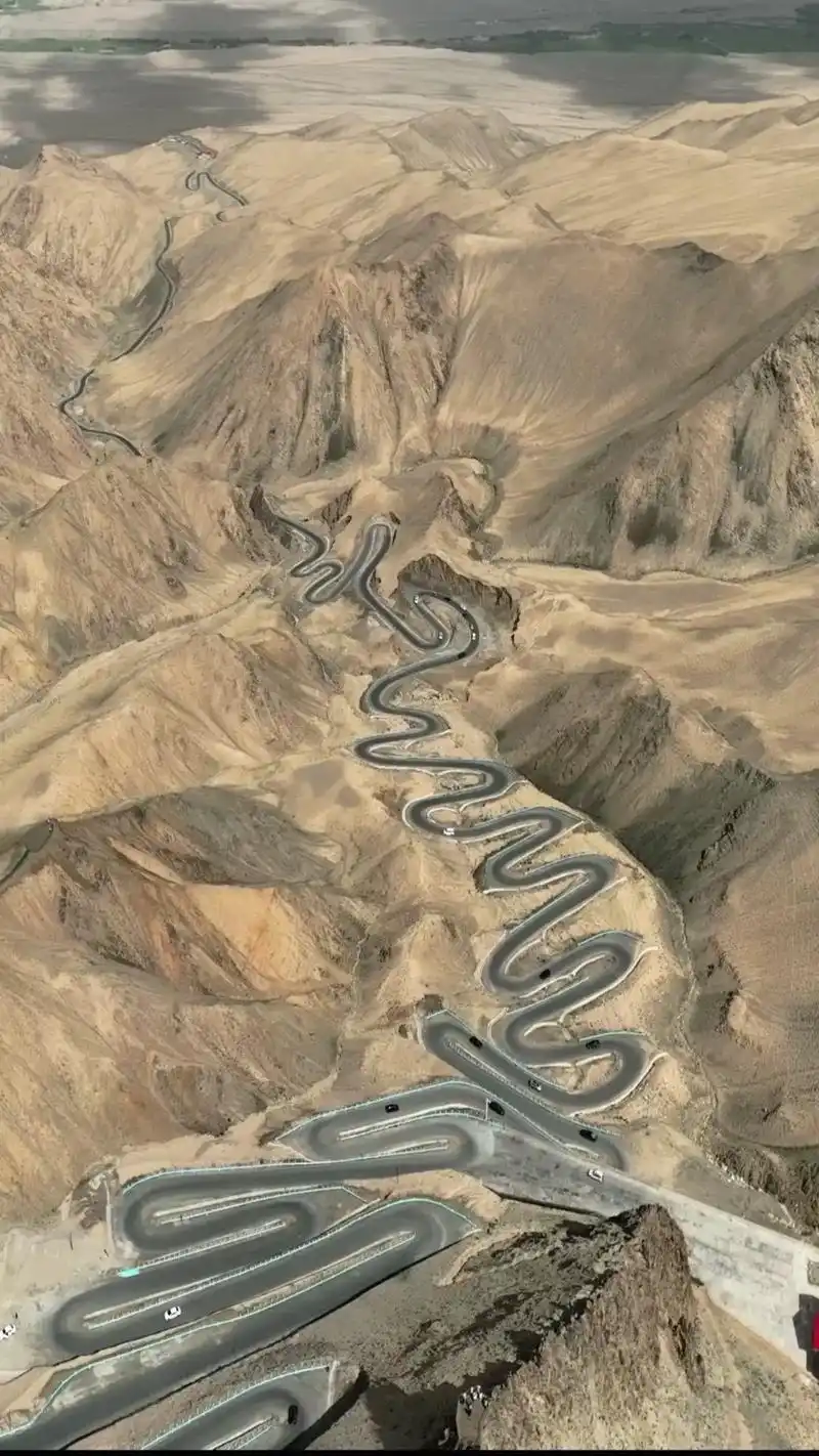 0869♂15人生难免会走弯路,但每一次的曲折都是成长的契机,每