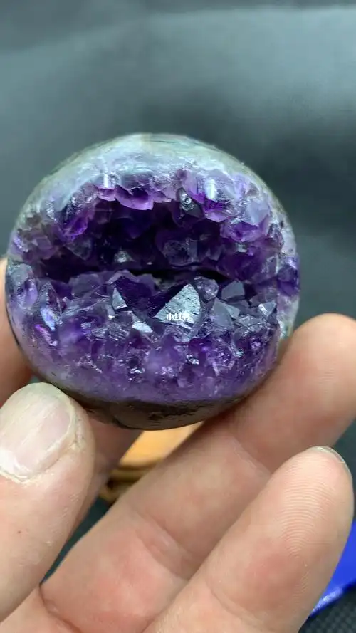 高品质天然乌拉圭紫水晶开口笑小球