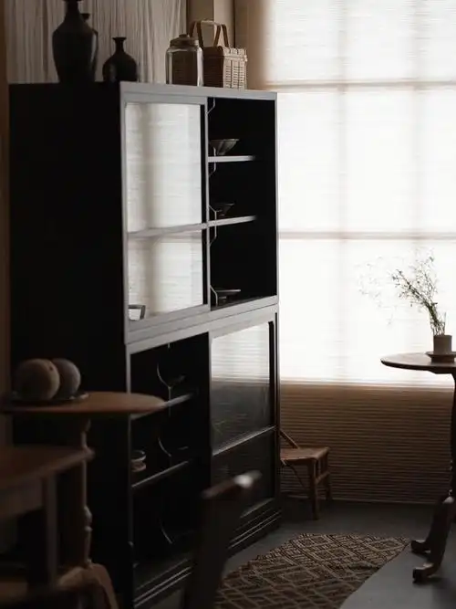 芸野平柜静谧的收纳柜