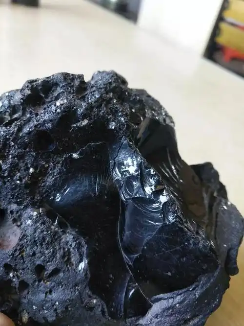 玻璃陨石,母体陨石是什么样子?-惠修网