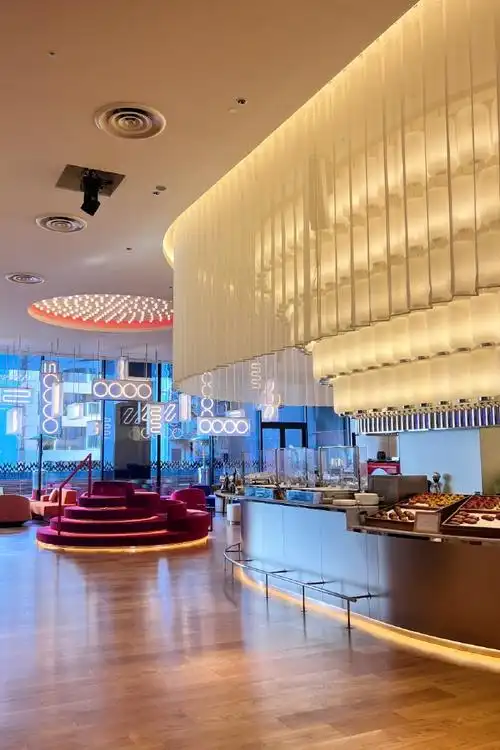 i人出差的自由时间是真的很爱宅在酒店自己玩尤其还是这么好宅的w呀!