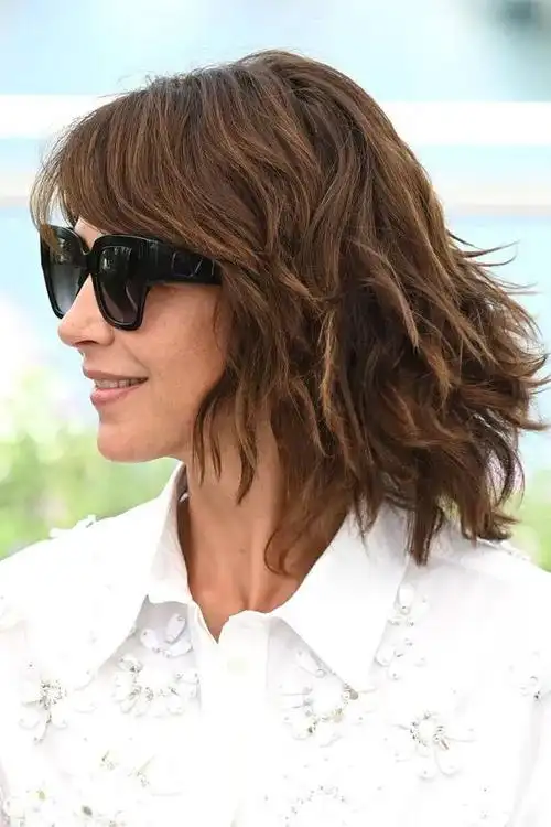 组图苏菲玛索亮相法国版elle封面眼神清澈笑容明媚