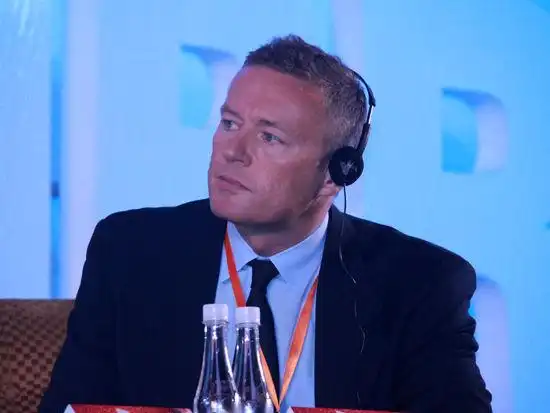 上图为迈阿密大学商学院副教授robert plant.