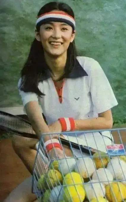 polo衫想要穿得不土气,只需要这2招!