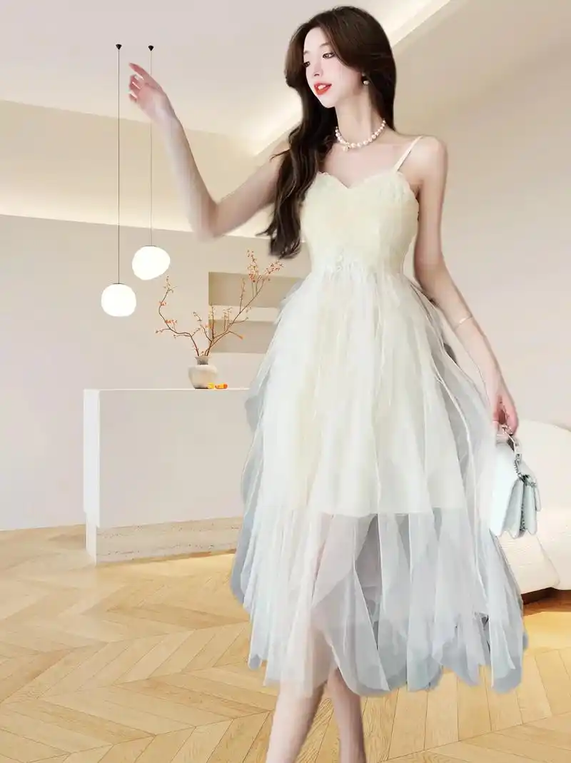 高级感白色仙女纱裙茶歇法式抹胸吊带连衣裙!