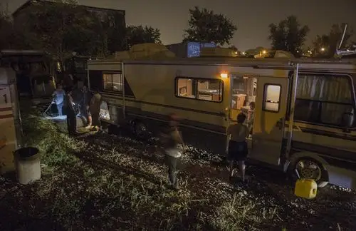 加拿大摄影师镜头下纽约贫民窟成被人遗忘的角落5