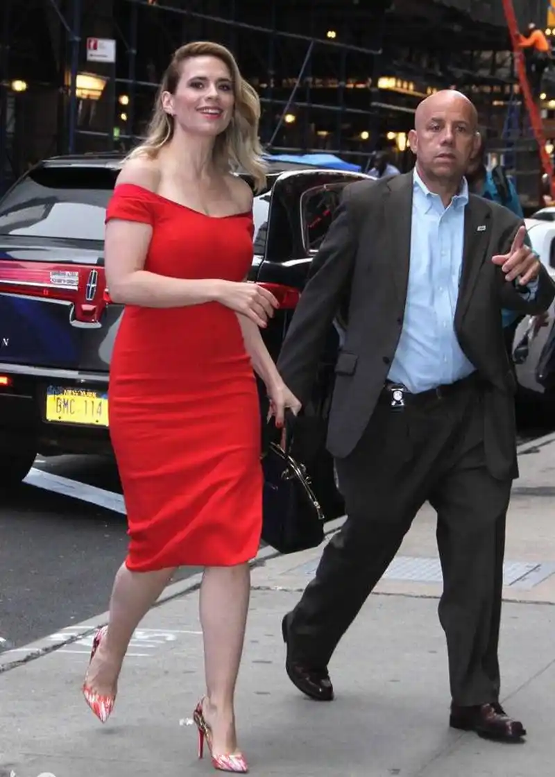 英国女星海莉·阿特维尔(hayley atwell),1982年4月出生,身高1米69