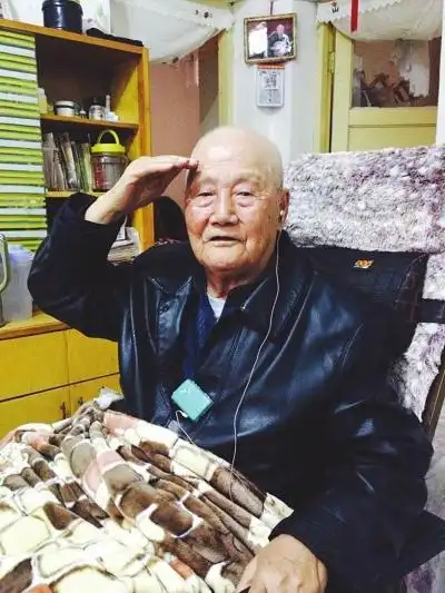 4月7日消息  1938年,14岁的陈寿增在家乡河北省保定市雄县加入八路军