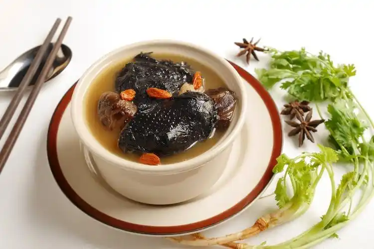 秋天汤水 沙参玉竹乌鸡汤