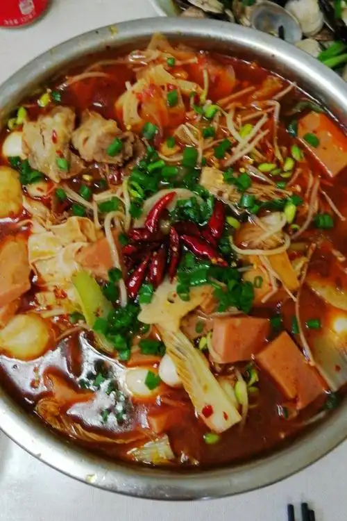 李宜曈做的自制麻辣烫