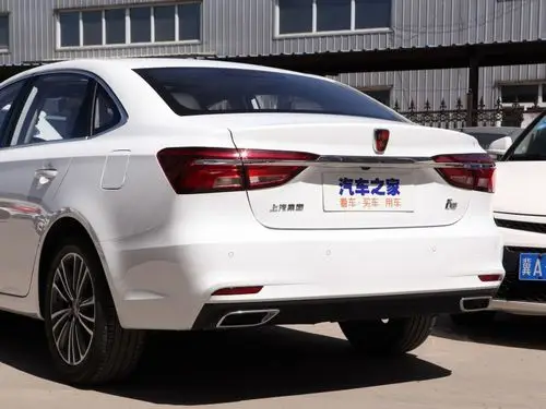 上汽集团 荣威i6 2020款 plus 1.6l cvt 4g互联荣耀全息版