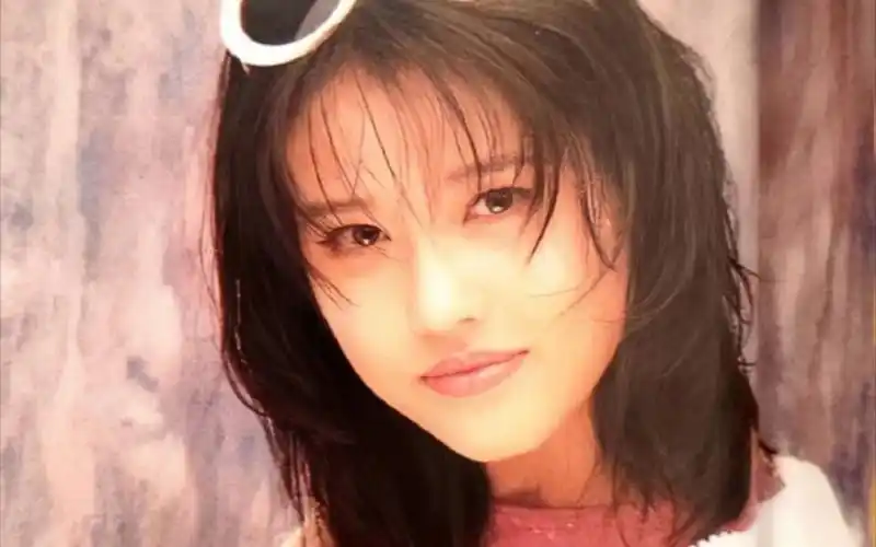 港风美女周海媚.视频修复.