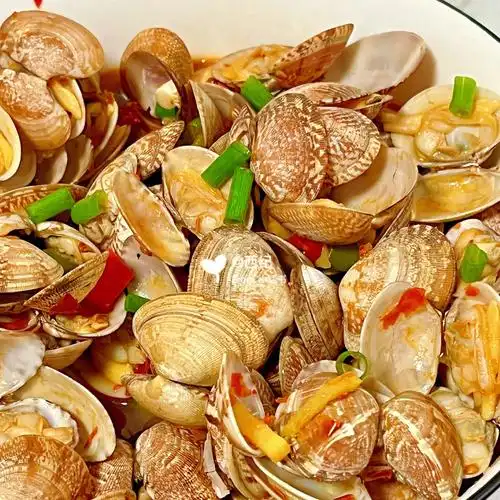 小福贵的招牌菜92爆炒花甲