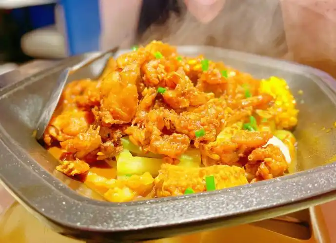 探店日常蛙来哒蒜香味牛蛙锅