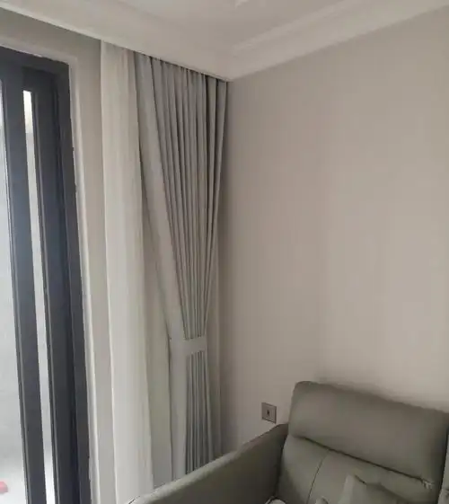 浅灰色窗帘真的好喜欢纯生图